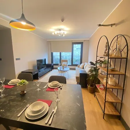 Luxury Fully Equipped 2br 2ba By Siena 公寓