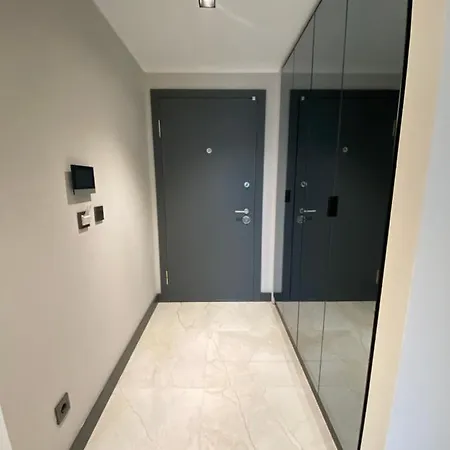 דירה Luxury Fully Equipped 2br 2ba By Siena איסטמבול